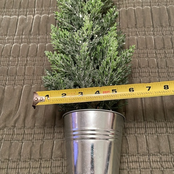 Artificial Faux Cedar Pine Decoration Potted Plant Flocked with Glitter Like - Picture 10 of 15